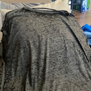 Skinny girl size 1x tee that can be worn front or back